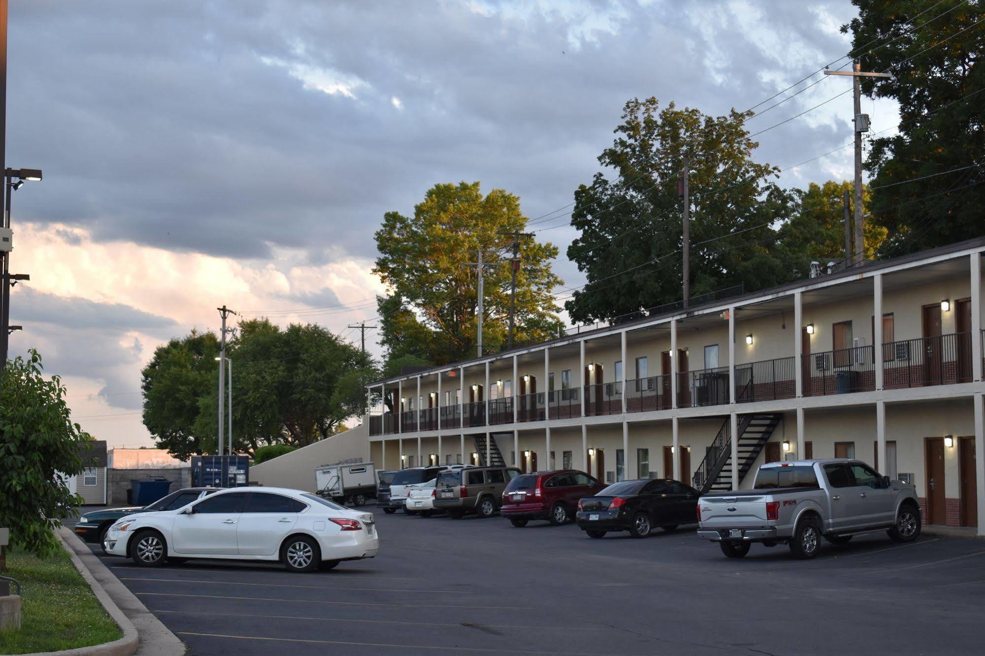 Town House Inn Cape Girardeau Dış mekan fotoğraf
